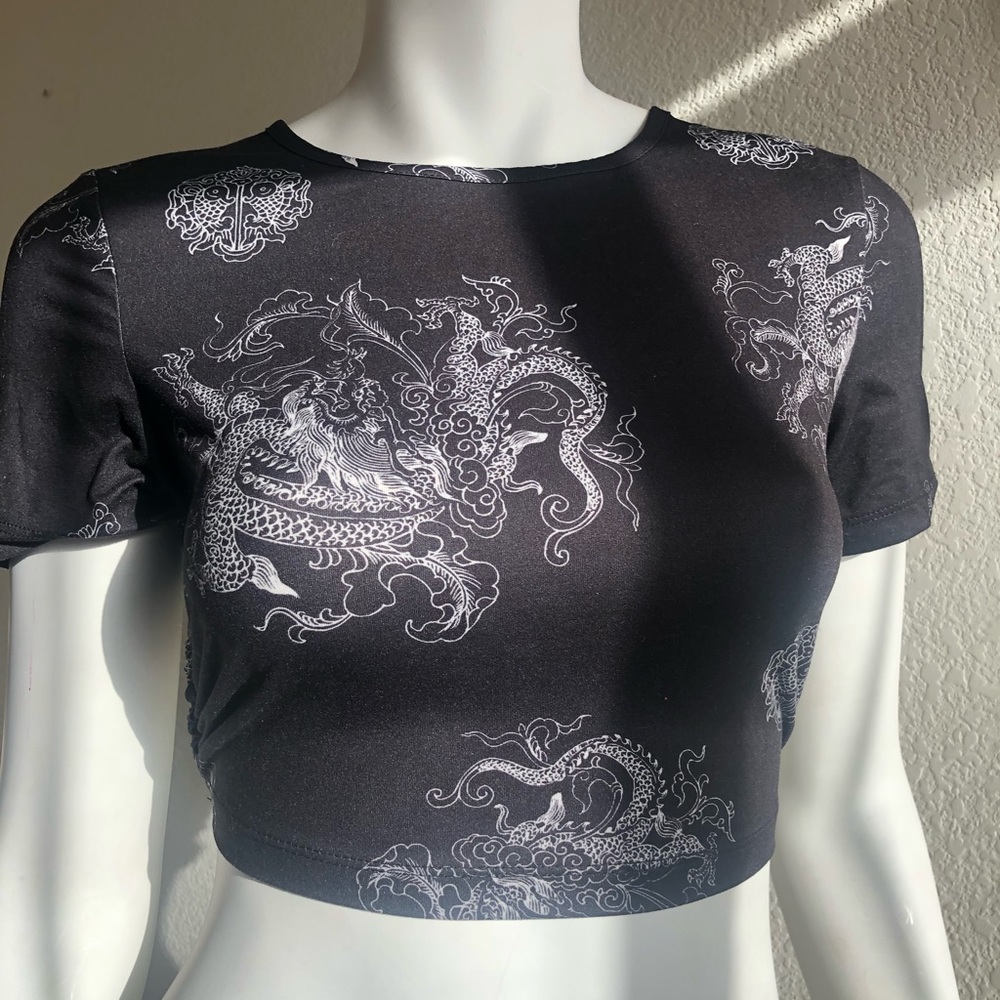 🖤✨SEXY OPEN BACK CROP TOP✨🖤